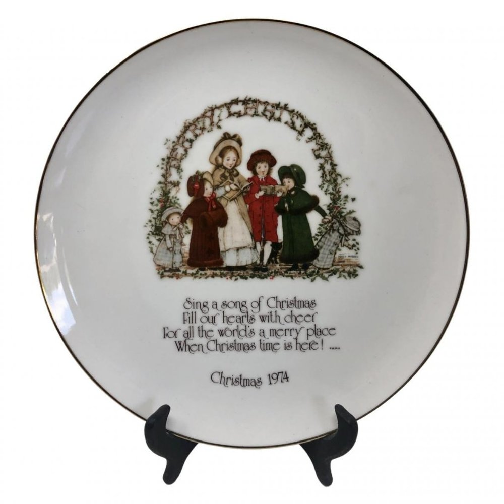 1974 Holly Hobbie Commemorative Edition Collector Plate